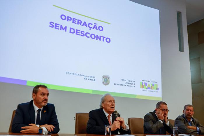 Brasília em chamas e os “sumidos” no exterior: o Brasil do rombo e do circo