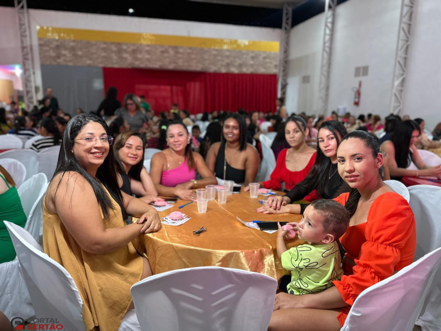 Prefeitura de Bernardino Batista celebra Dia das Mães com festa, sorteios e música ao vivo