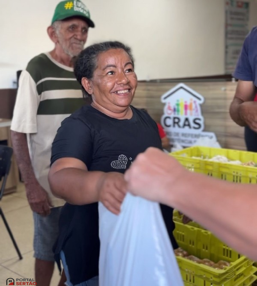Ação da Prefeitura de Bom Jesus beneficia cerca de 2 mil pessoas com entrega de cestas básicas na Semana Santa