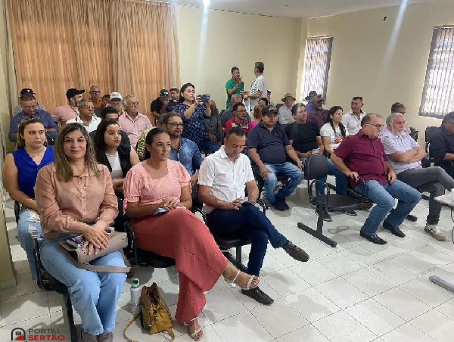 Comitiva de Bom Jesus participa de Seminário sobre o Garantia Safra em Bonito de Santa Fé