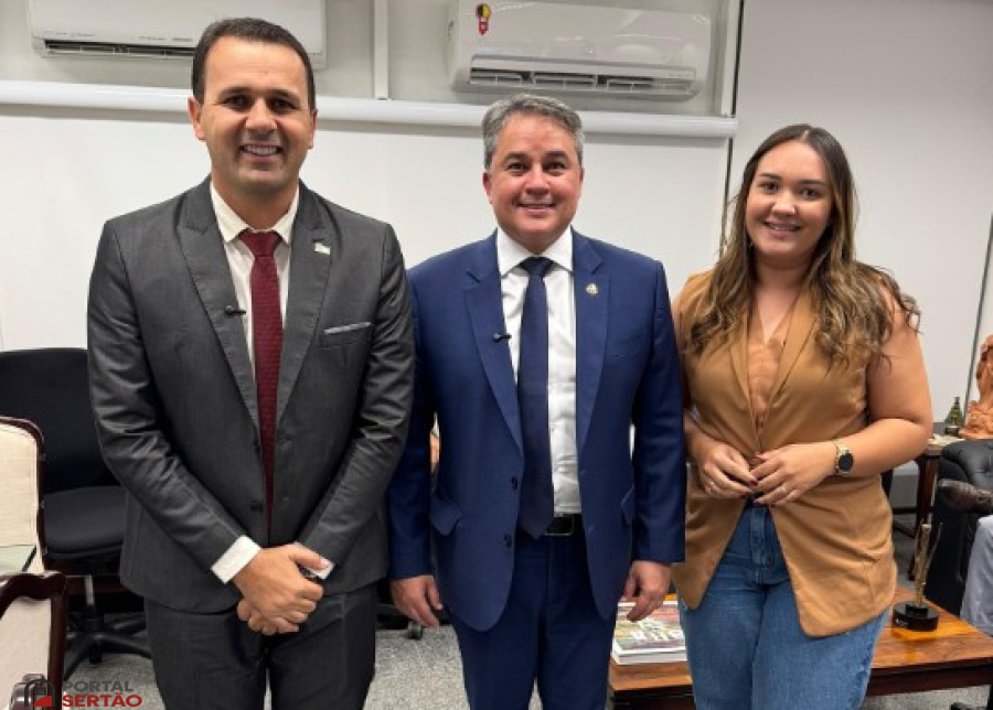 Aldo Andrade fortalece parcerias em Brasília com Efraim