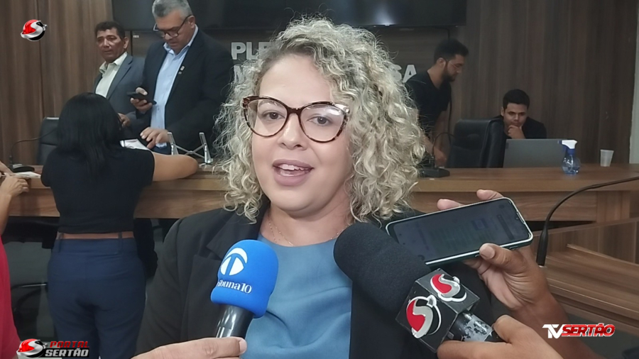 VÍDEO: Vereadora assume liderança da bancada de situação e destaca protagonismo feminino na gestão Corrinha Delfino
