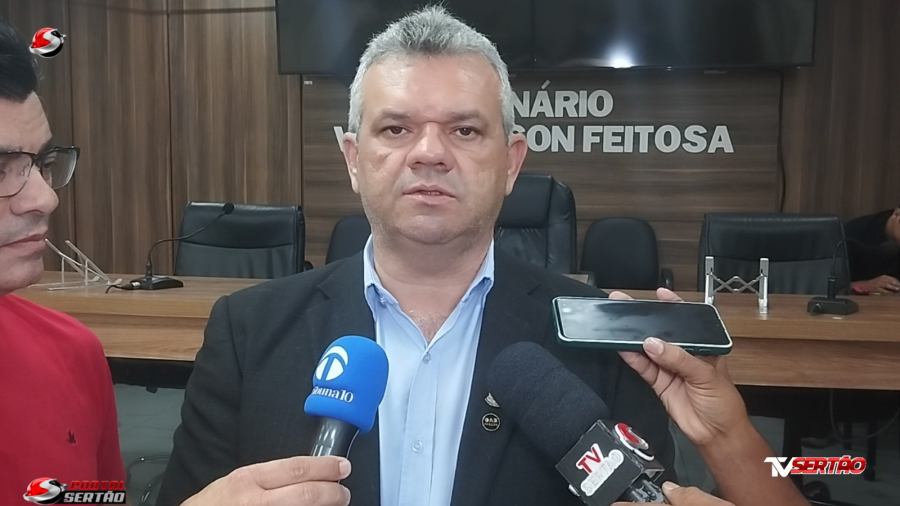VÍDEO: Câmara de Cajazeiras convoca sete aprovados em concurso público