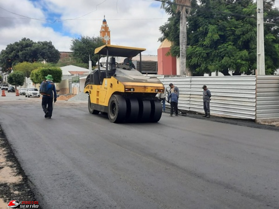 Prefeitura de Cajazeiras conclui serviço do trecho do canal da Tvsa. Joaquim Costa na Rua Victor Jurema