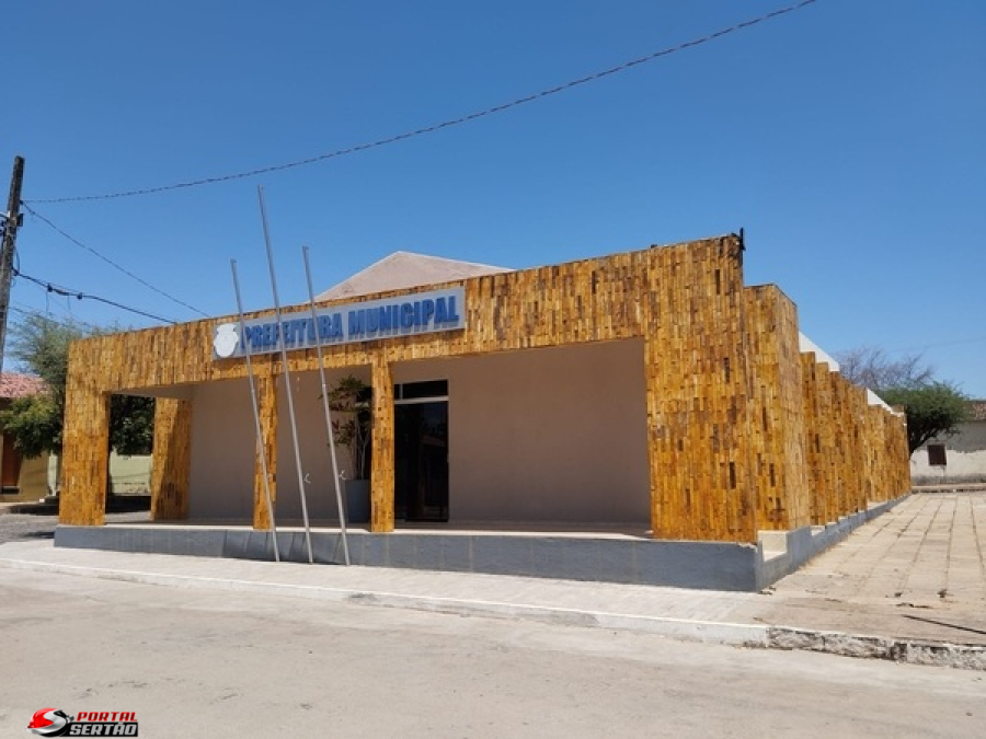 Prefeitura de Bom Jesus paga metade do 13º salário aos servidores municipais