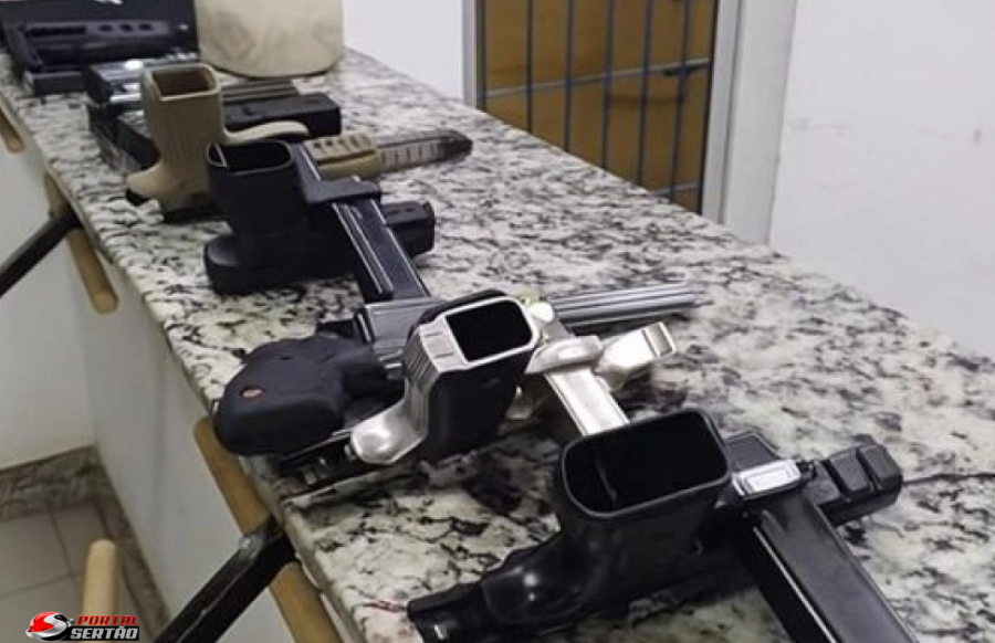 PRF apreende arsenal de armas e munições em Alhandra-PB e detém suspeito por homicídio tentado e comércio ilegal de armas