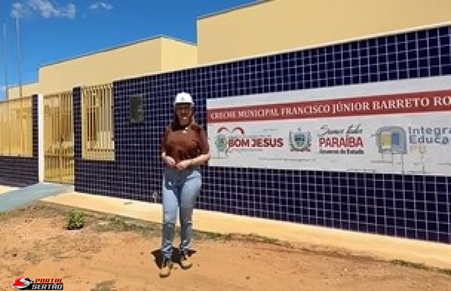Prefeita Denise Bayma acompanha obras em escolas e reforça compromisso com a educação em Bom Jesus